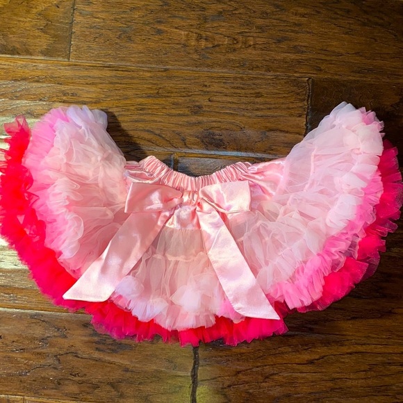 Twirl & Co. pink tutu skirt 12-18 month baby​ - Picture 2 of 12